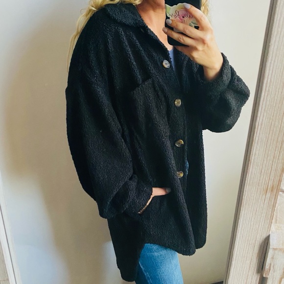 KEATON • BUTTON DOWN SHERPA SHACKET BLACK - Picture 6 of 10